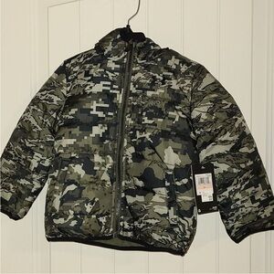 Used Under Armor fleece lined Hooded Coat for Boys 4T ONLY
